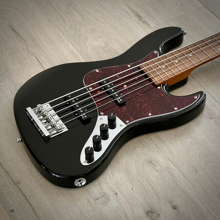 Sadowsky MetroExpress 21-Fret Vintage JJ 5-String Bass, Black High Polish, Morado Board (2023 Updated Model)