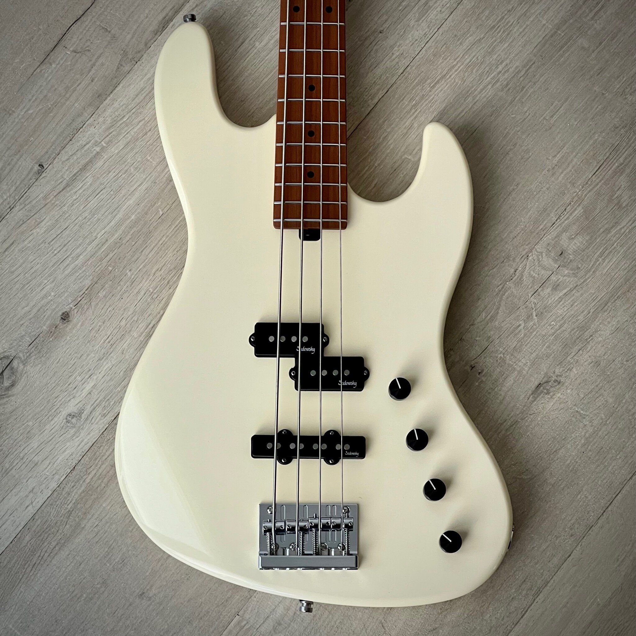 Sadowsky MetroExpress 21-Fret Verdine White Signature 4-String Bass, White High Polish, Roasted Maple Board Special Edition (2023 Update)
