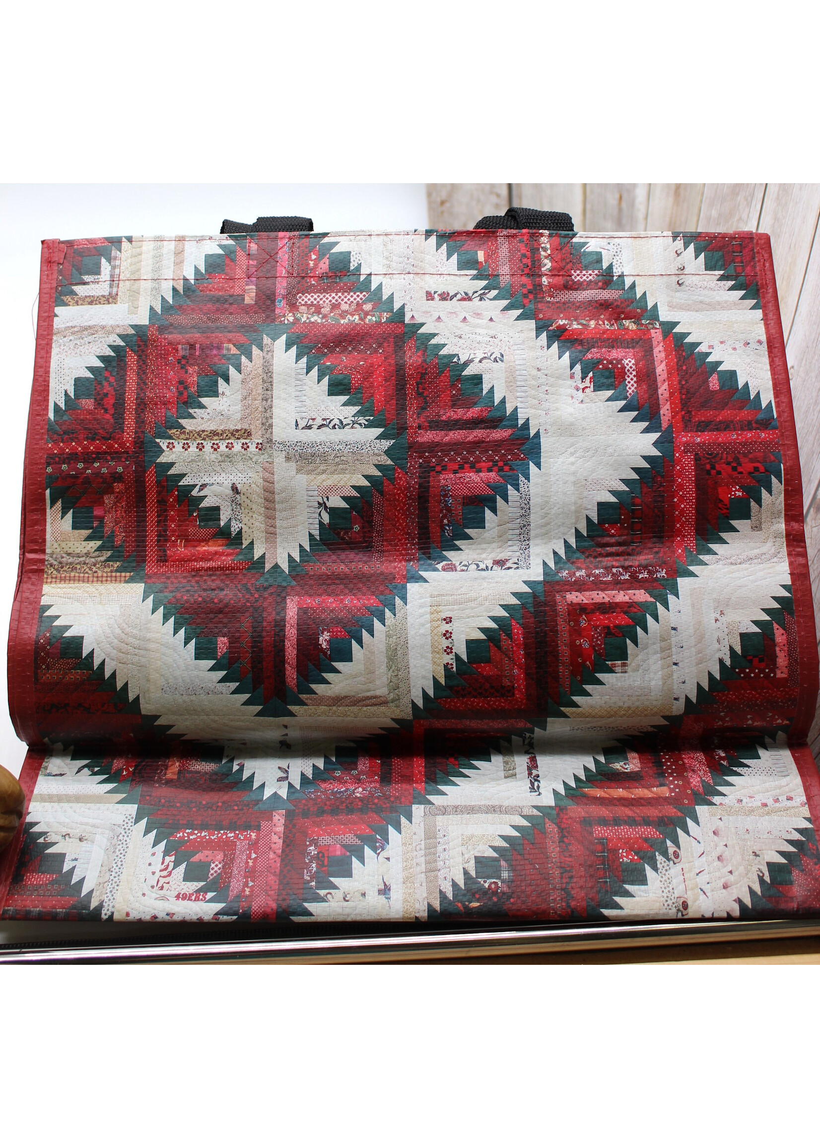 Log Cabin Quilt Tote