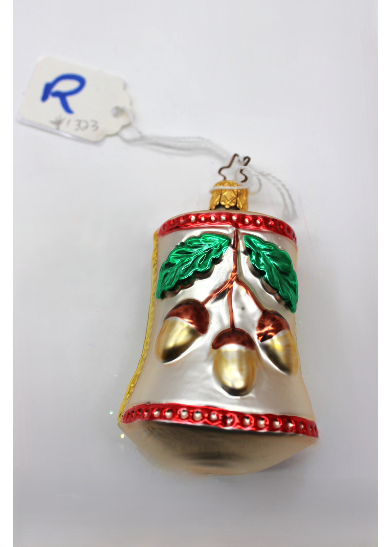 LARGE BELL WITH ACORN