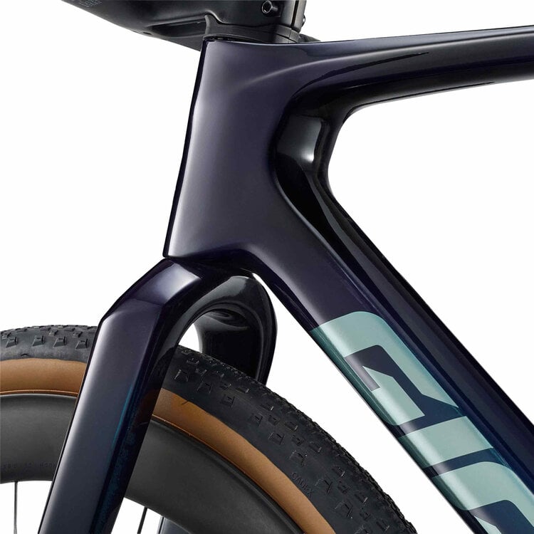 Giant Giant Revolt Advanced SL 2 2027 Carbon Gravel Race Bike
