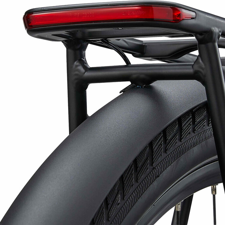 Giant Vélo électrique urbain Giant NewTour E+ 3 LST 2027 à cadre bas