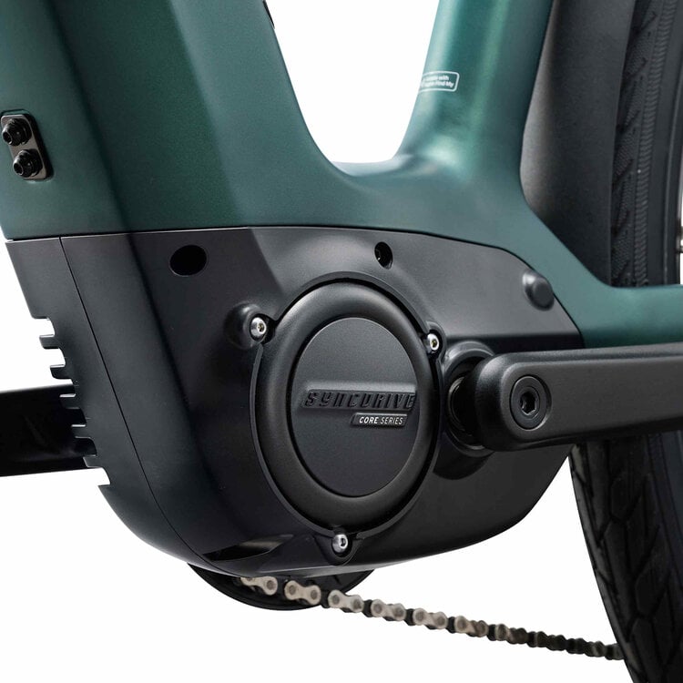 Giant Giant NewTour E+ 3 LST 2027 Low-Step Electric City Bike