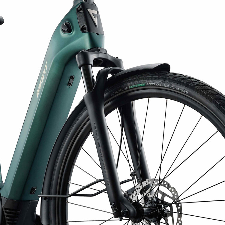 Giant Vélo électrique urbain Giant NewTour E+ 3 LST 2027 à cadre bas