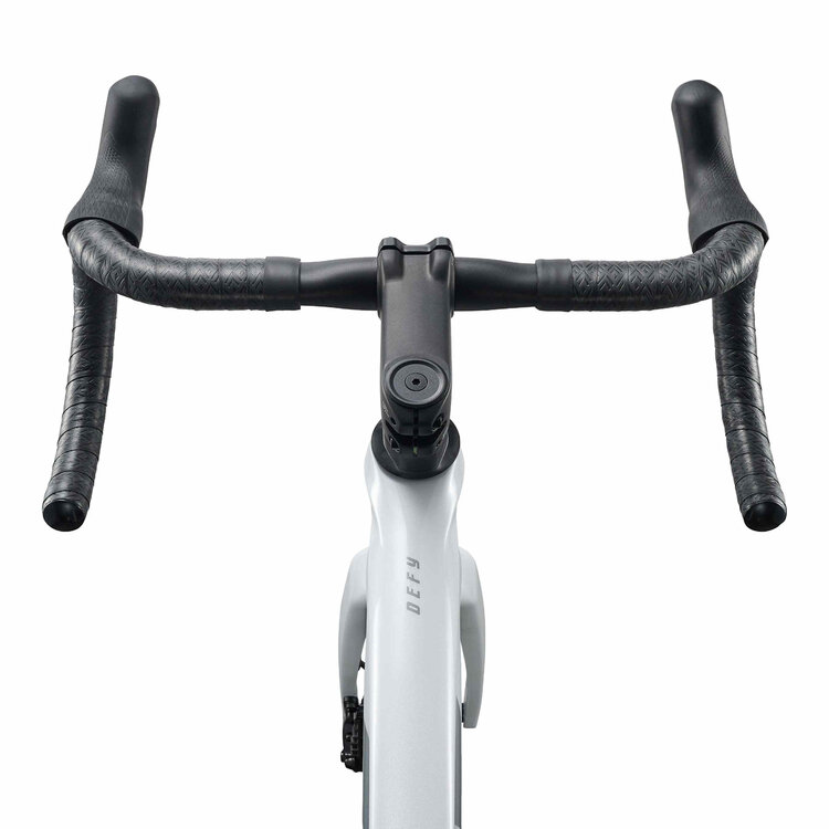 Giant Giant Defy Advanced 2 105 2027 Endurance Road Bike