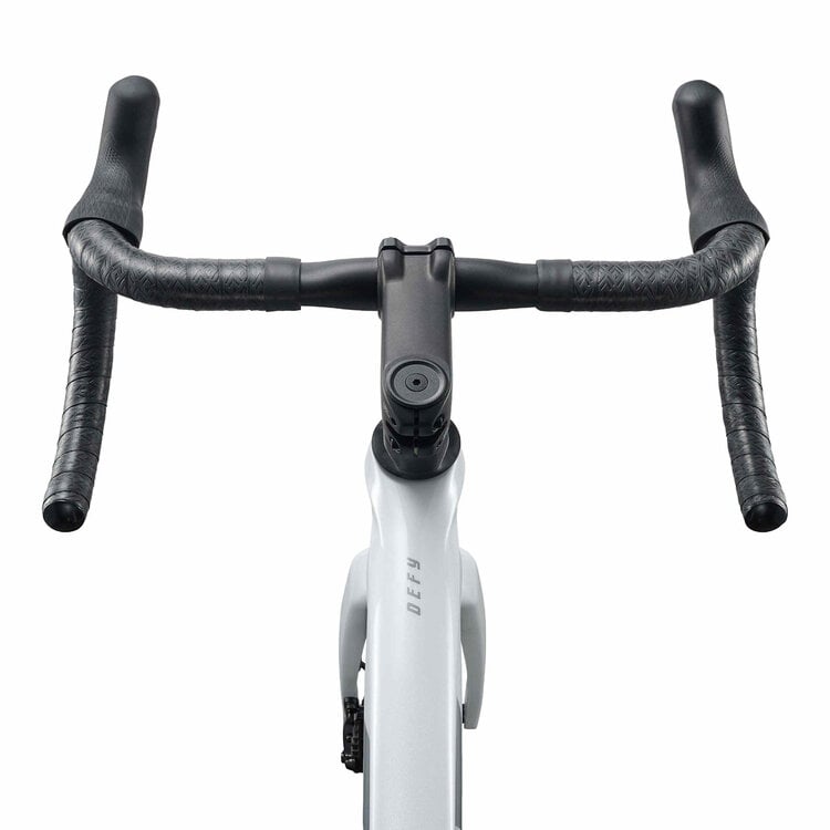 Giant Vélo de route endurance Giant Defy Advanced 2 105 2027