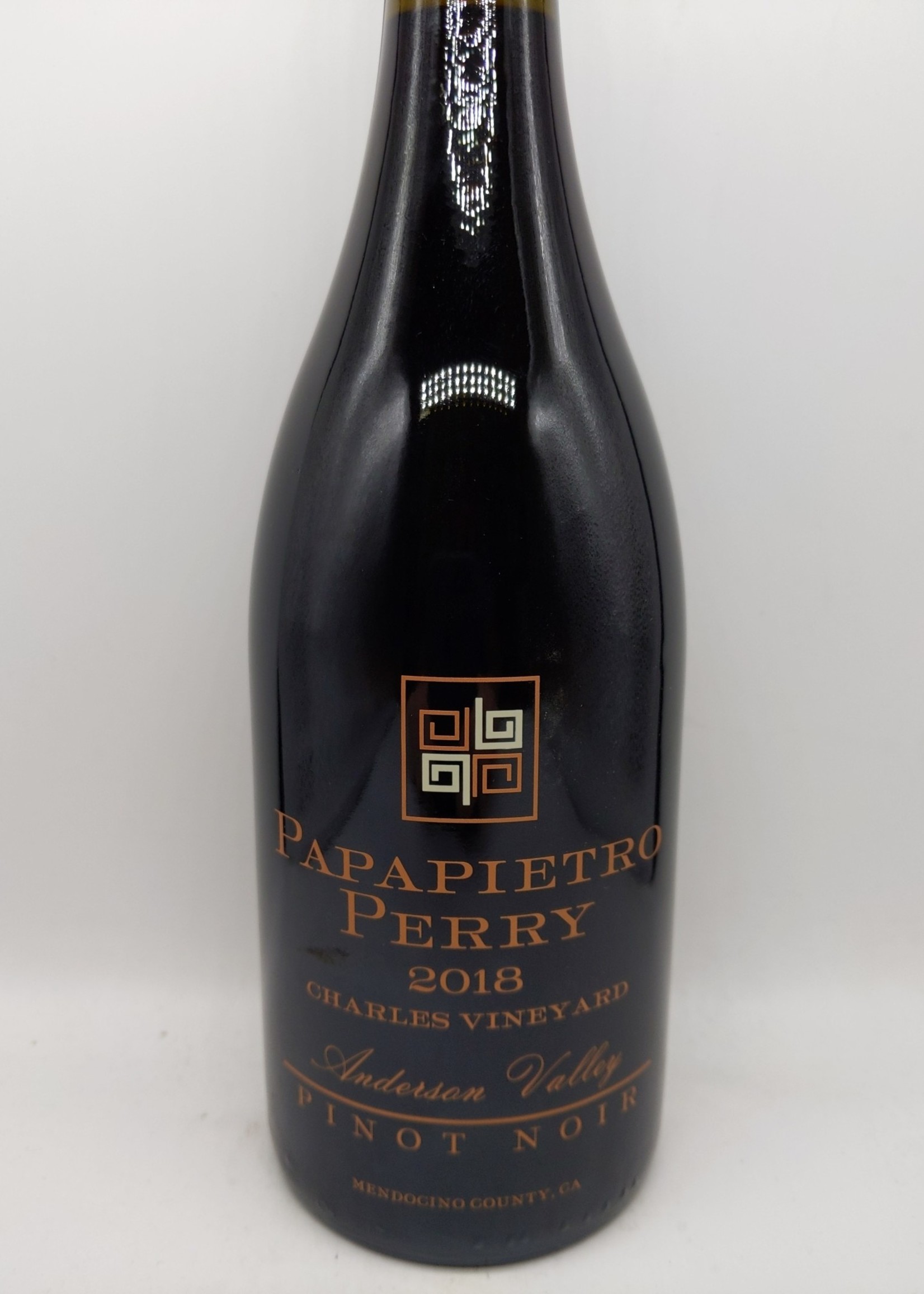 2018 PAPAPIETRO PERRY PINOT NOIR 750ml