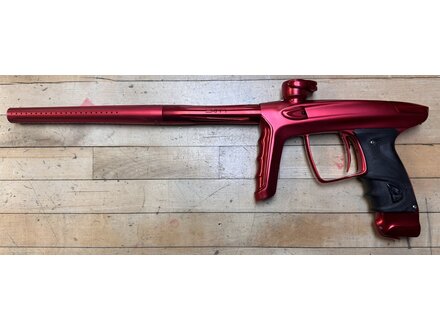 DLX Pre-Owned Luxe TM40 - Red