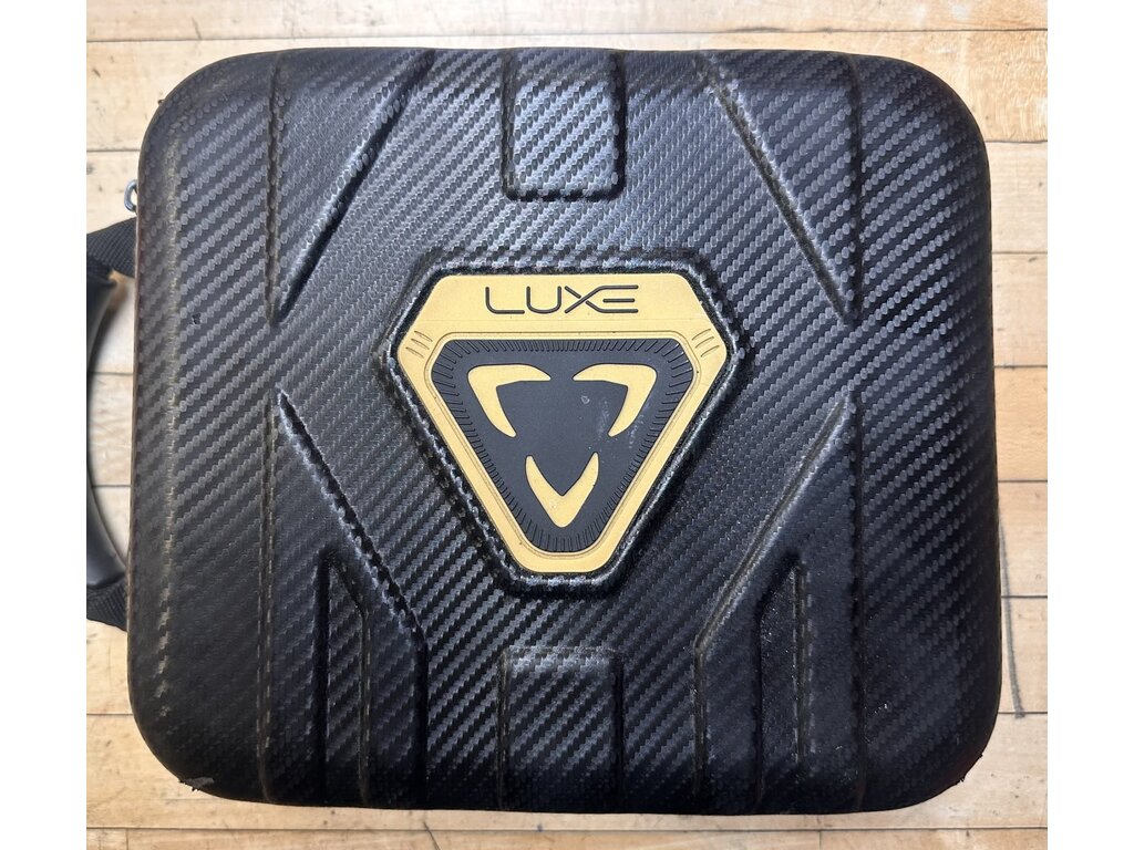 DLX Pre-Owned Luxe TM40 - Red