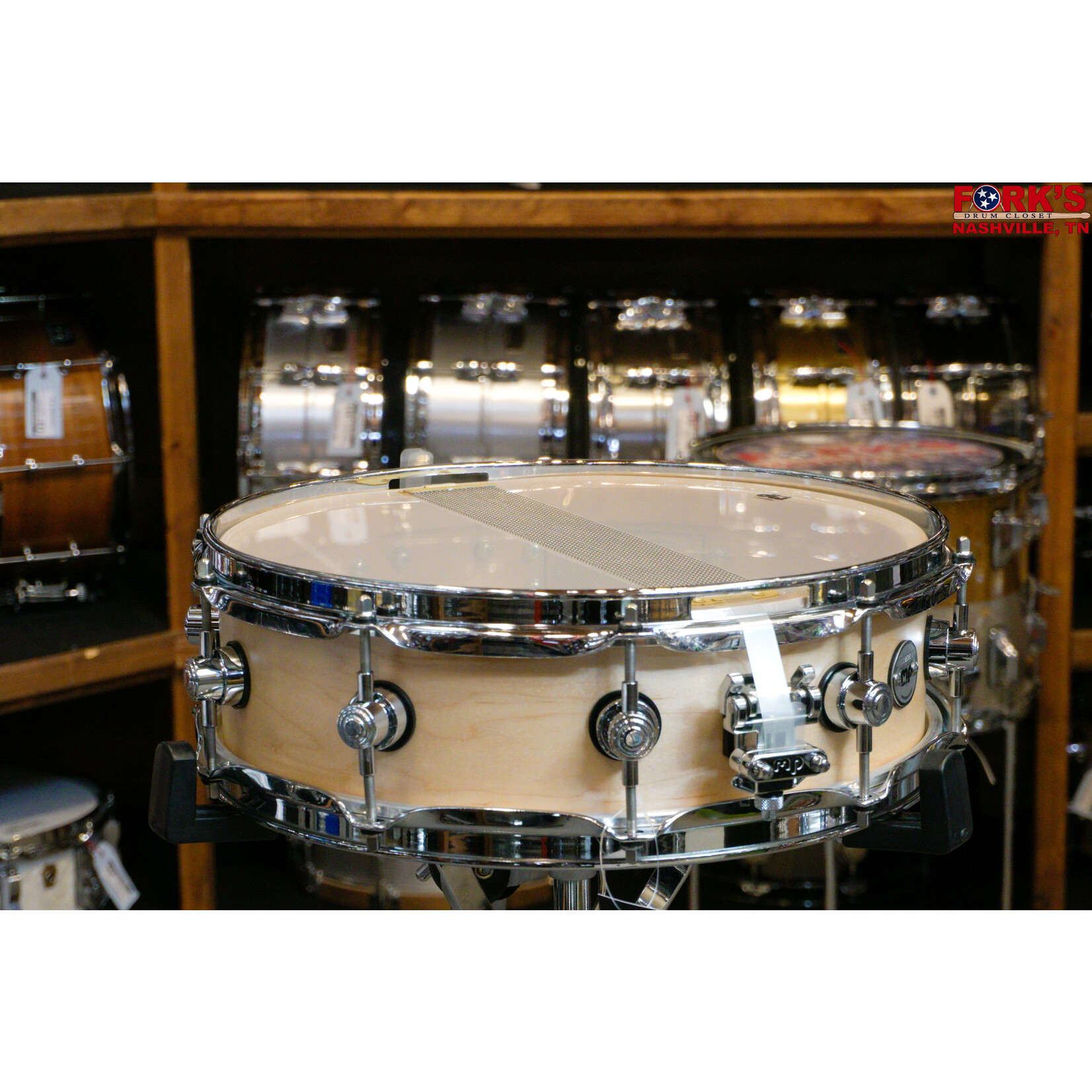 The Maple 4x14 Snare Drum Black Satin-