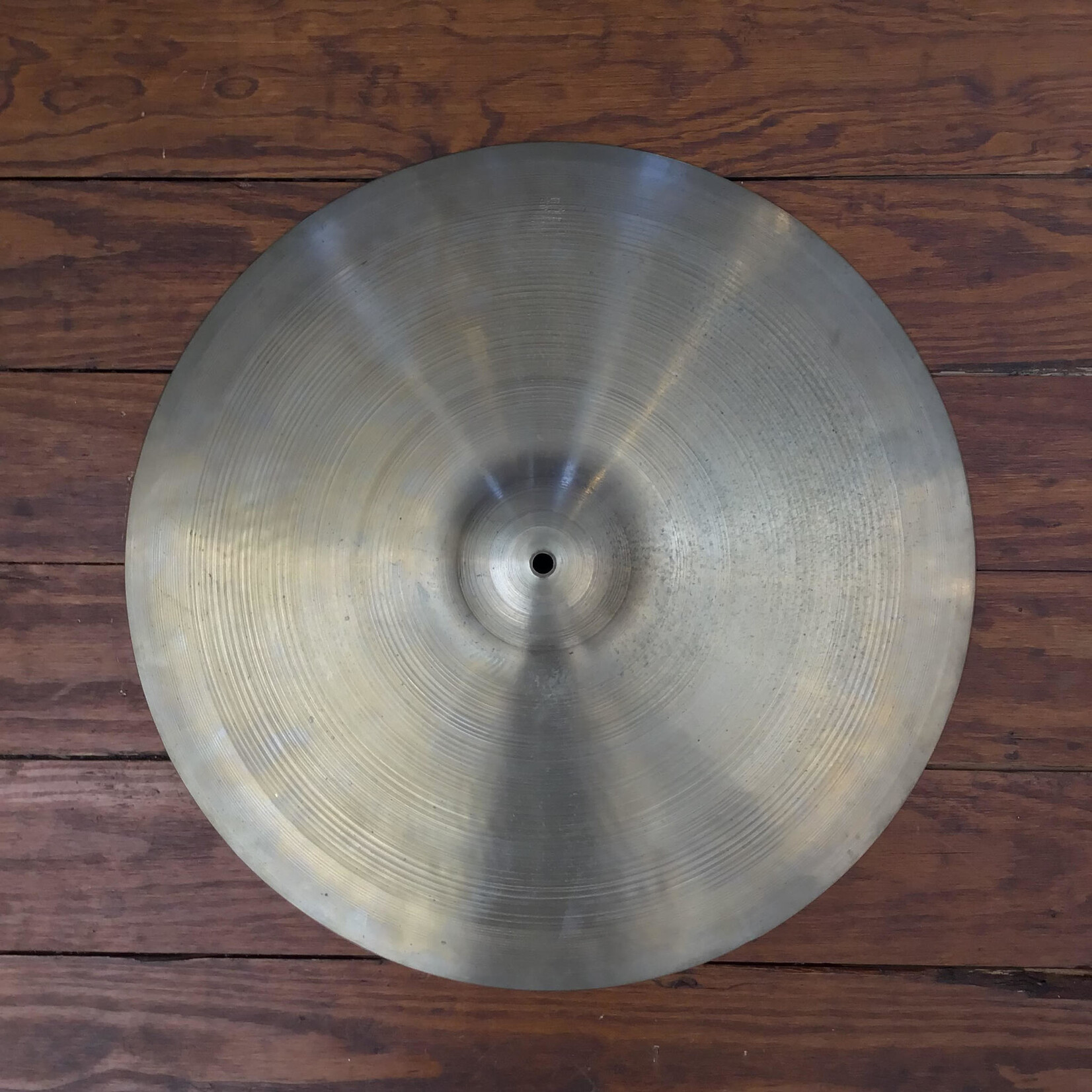 Zildjian USED A Zildjian 22" Medium Ride Cymbal (1970's)