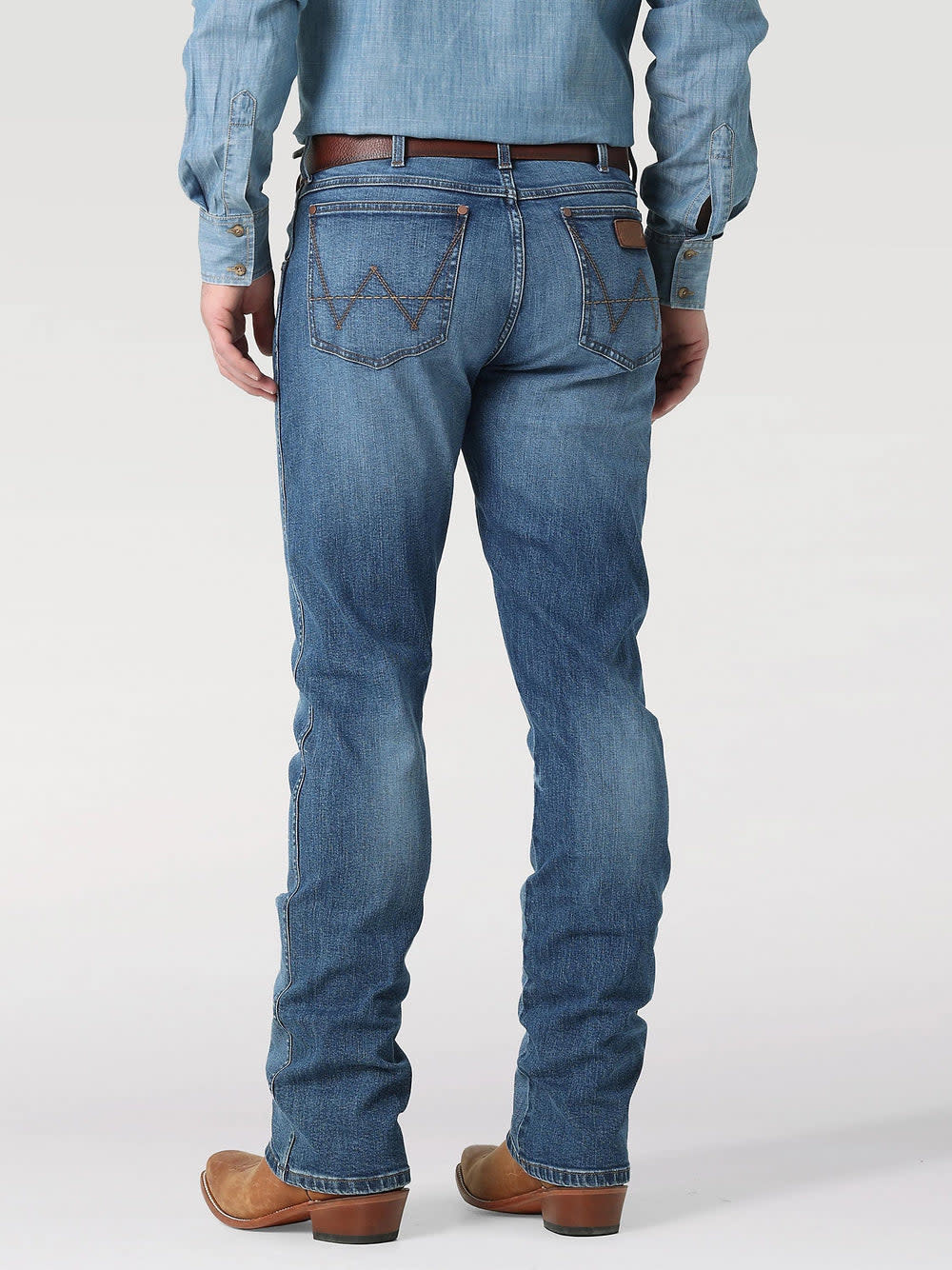 Men's Wrangler Retro Skinny Jeans with Cowboy Boots 