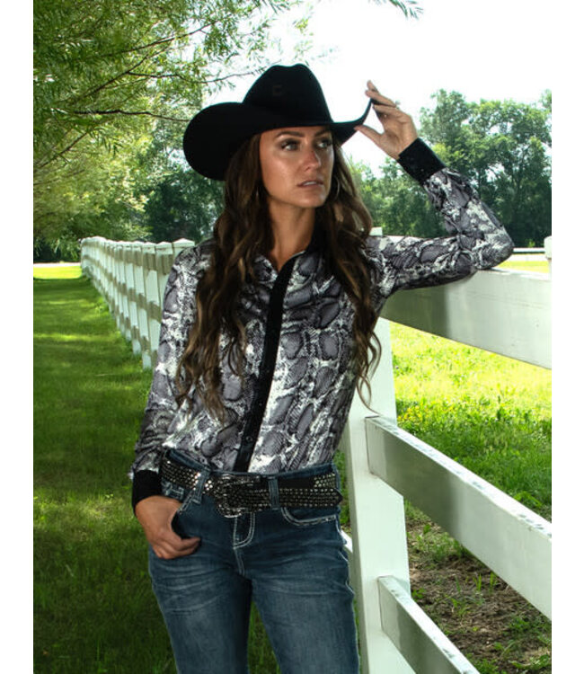 C02-100683 COWGIRL TUFF PULLOVER BUTTON UP BLACK SNAKESKIN