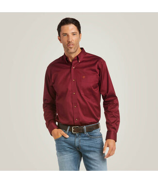Ariat SOLID TWILL FITTED BUTTON DOWN SHIRT BURGUNDY