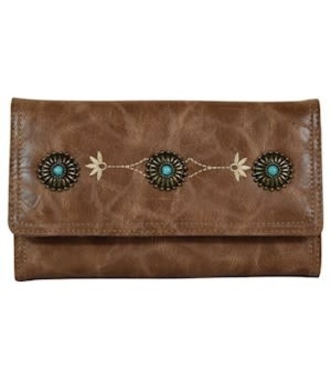 WALLET TAUPE W/CONCHOS