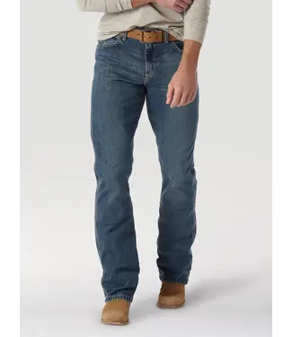 Wrangler RETRO® RELAXED FIT BOOTCUT JEAN IN ROCKY TOP