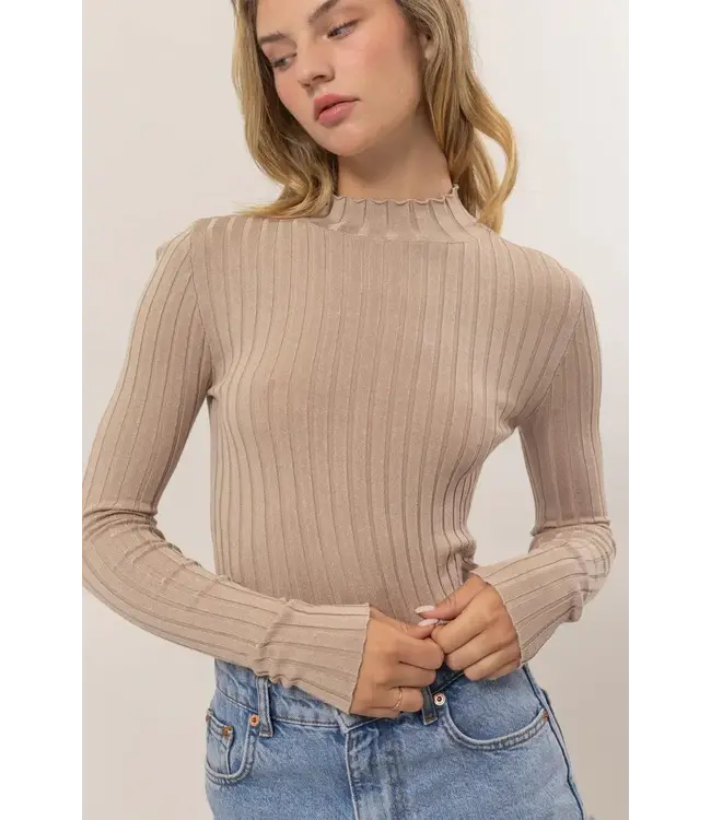 MOCKED NECK RIBBED KNIT CROPPED TOP