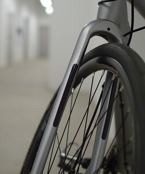 GLINT Reflective GLINT Reflective bandes adhésives et réfléchissantes (roues de 26'', 27, 5'', 29'' et 700c) Noir