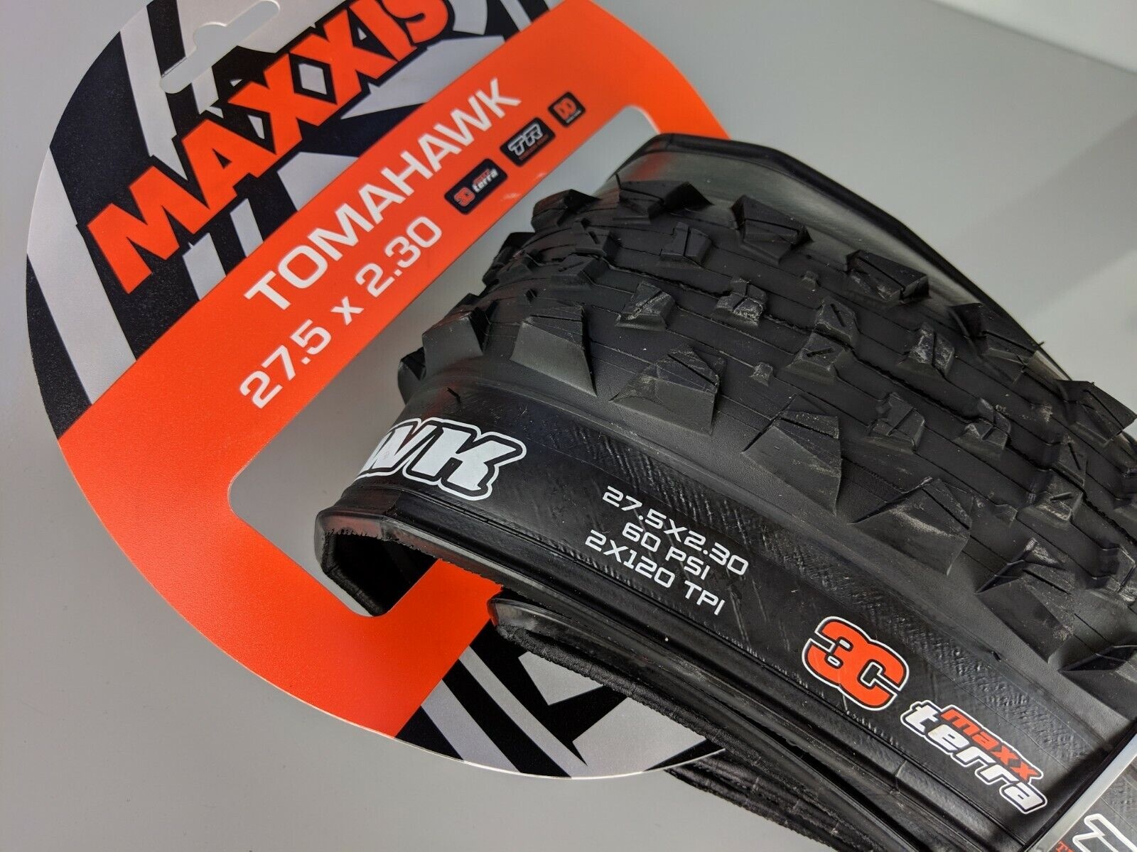 MAXXIS Tomahawk 27.5 x 2.30 pneus de velo de montagne 120 TPI 3C Maxxterra TR DD Vertige Velo Ski