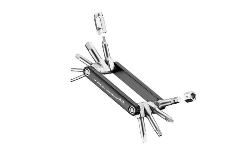 Giant GIANT Tool Shed 11 outils portable