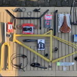 Composé d'assemblage