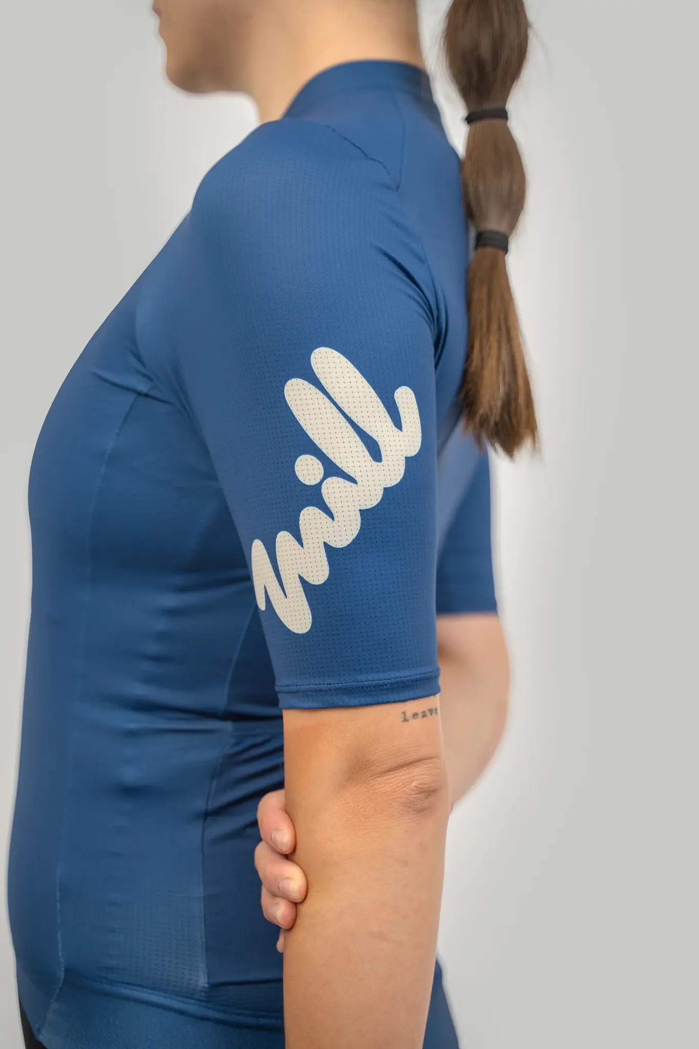 Mill Cycling MILL Maillot Manches Courtes Carbone Unisexe