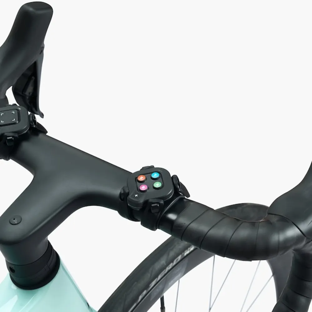 Wahoo WAHOO KICKR V6 Base d'entrainement+ COG-N-CLICK (Zwift One)