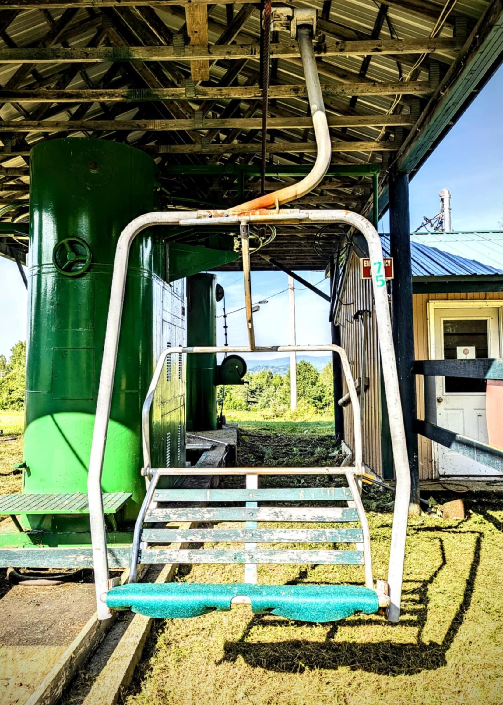 Mueller Double Chairlift Chair