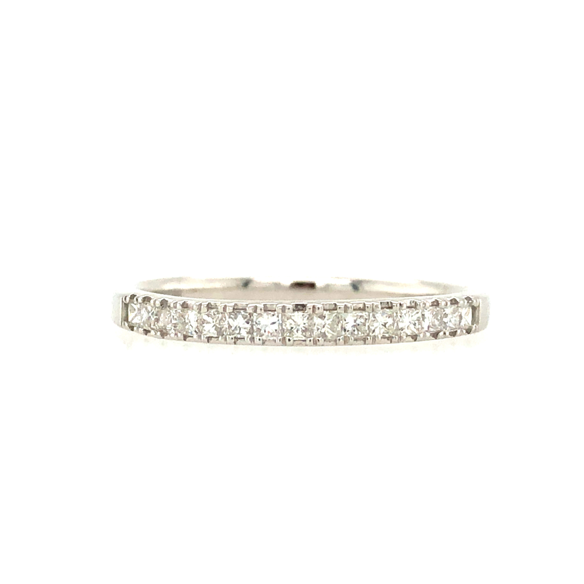 475717 18K WHITE GOLD .27TCW PRINCESS CUT DIAMOND WEDDING BAND