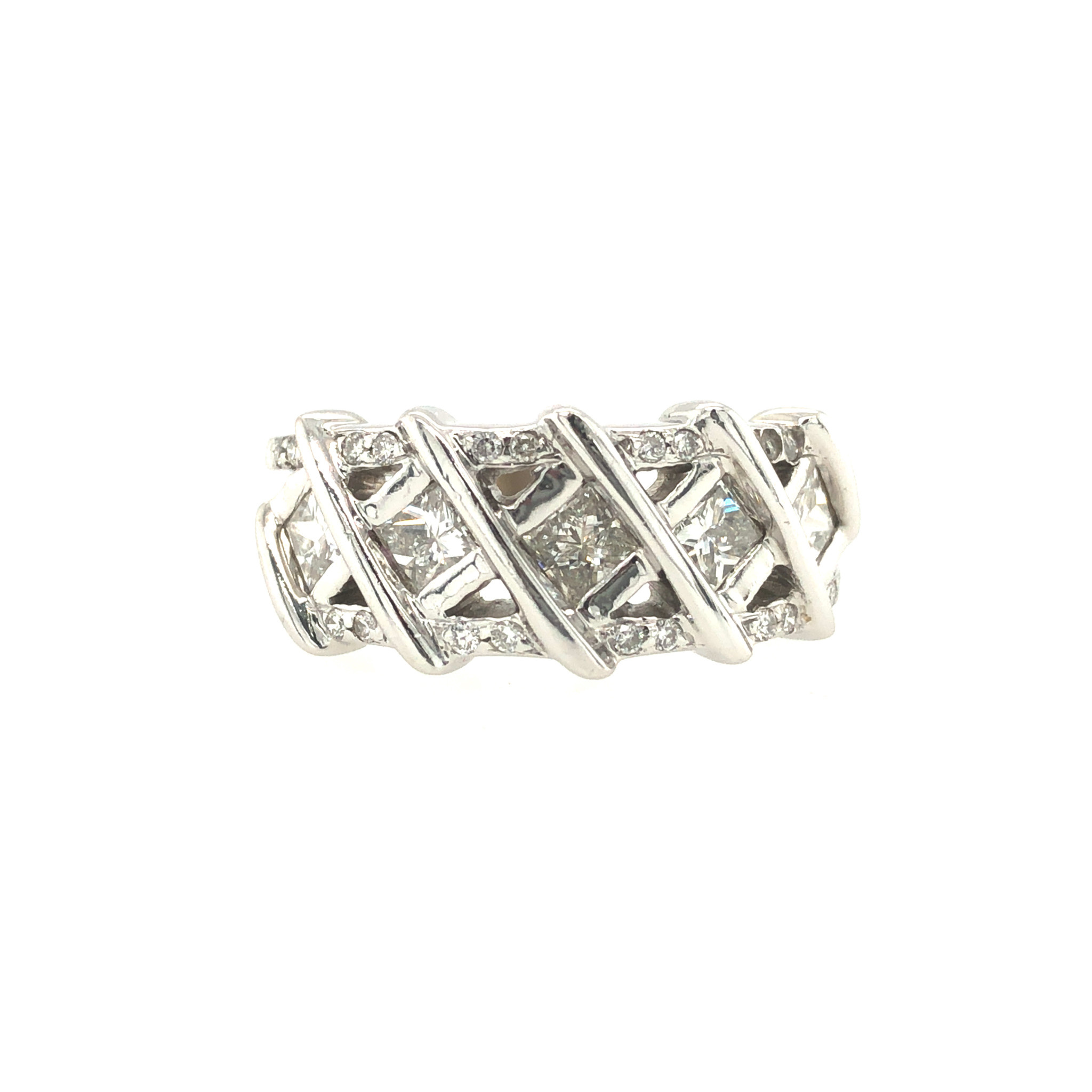 475194 14K WHITE GOLD 1.50CT PRINCESS CUT DIAMOND X DESIGN BAND RING
