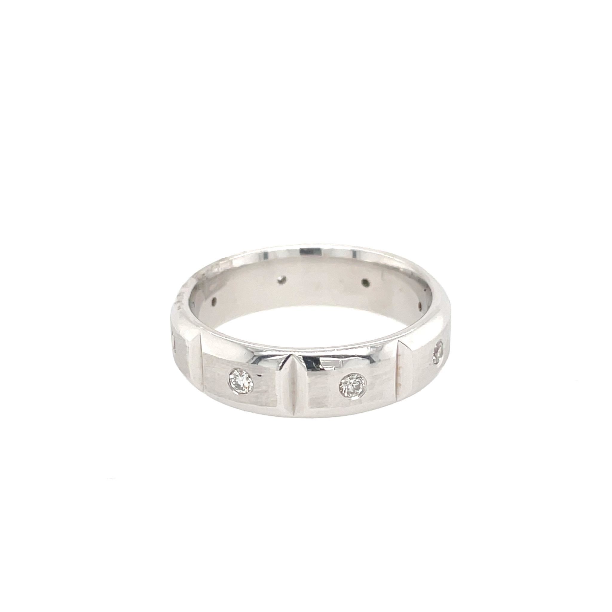 475181 14K WHITE GOLD .25TCW DIAMOND BLOCK STYLE BURNISH SET WEDDING BAND