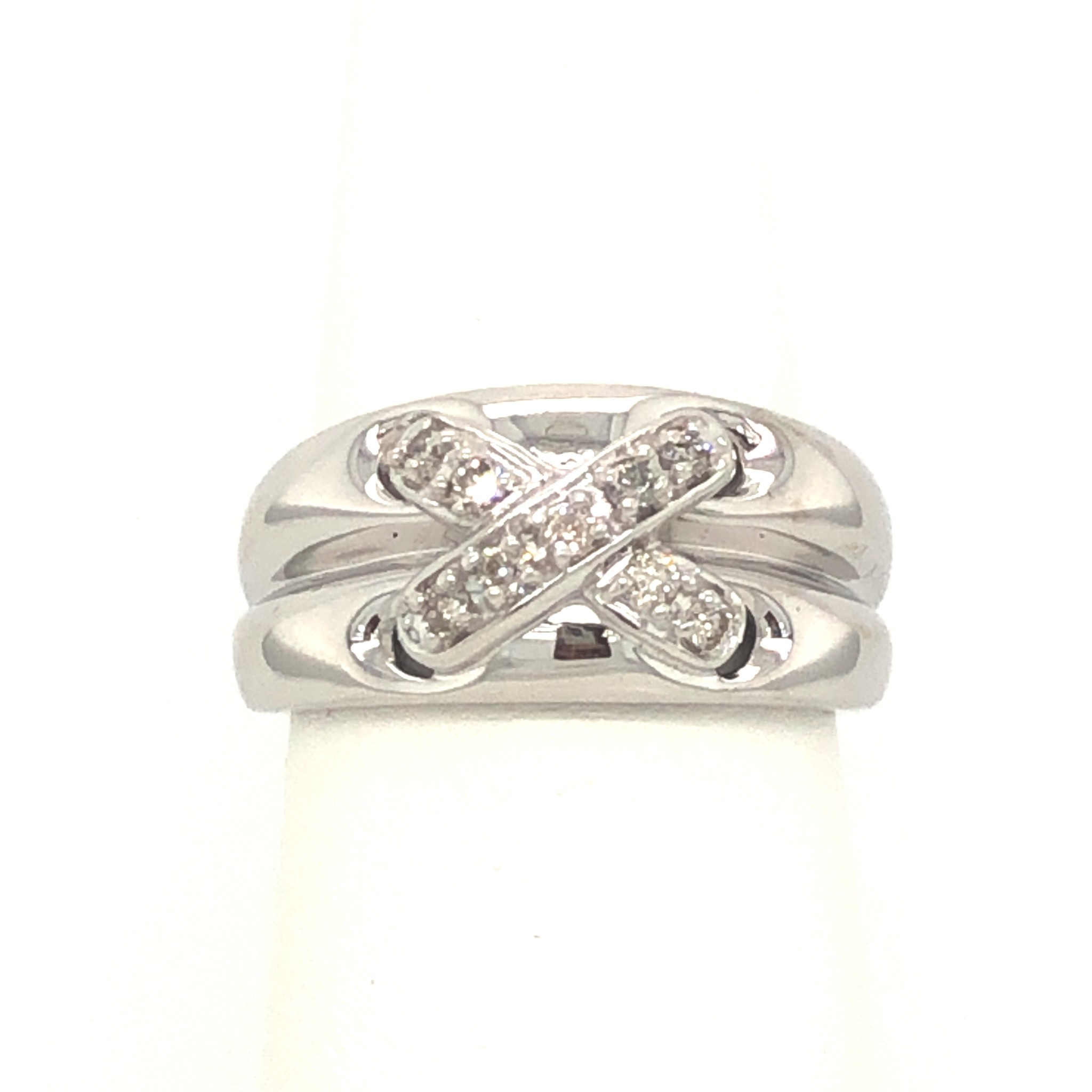 41155 14K WHITE GOLD WIDE BAND WITH .20TCW DIAMOND X DESIGN CENTER RING