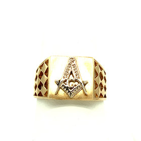 45159 14K YELLOW GOLD CUT OUT CHECKER SIDED DESIGN MASON RING