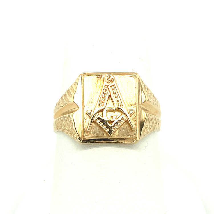 45008 14K YELLOW GOLD PLAIN SIGNET MASON RING WITH CHECKERBOARD SIDES