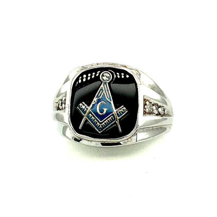 45145 14K WHITE GOLD BLACK ONYX CENTER WITH DIAMONDS ON SIDES MASONIC RING