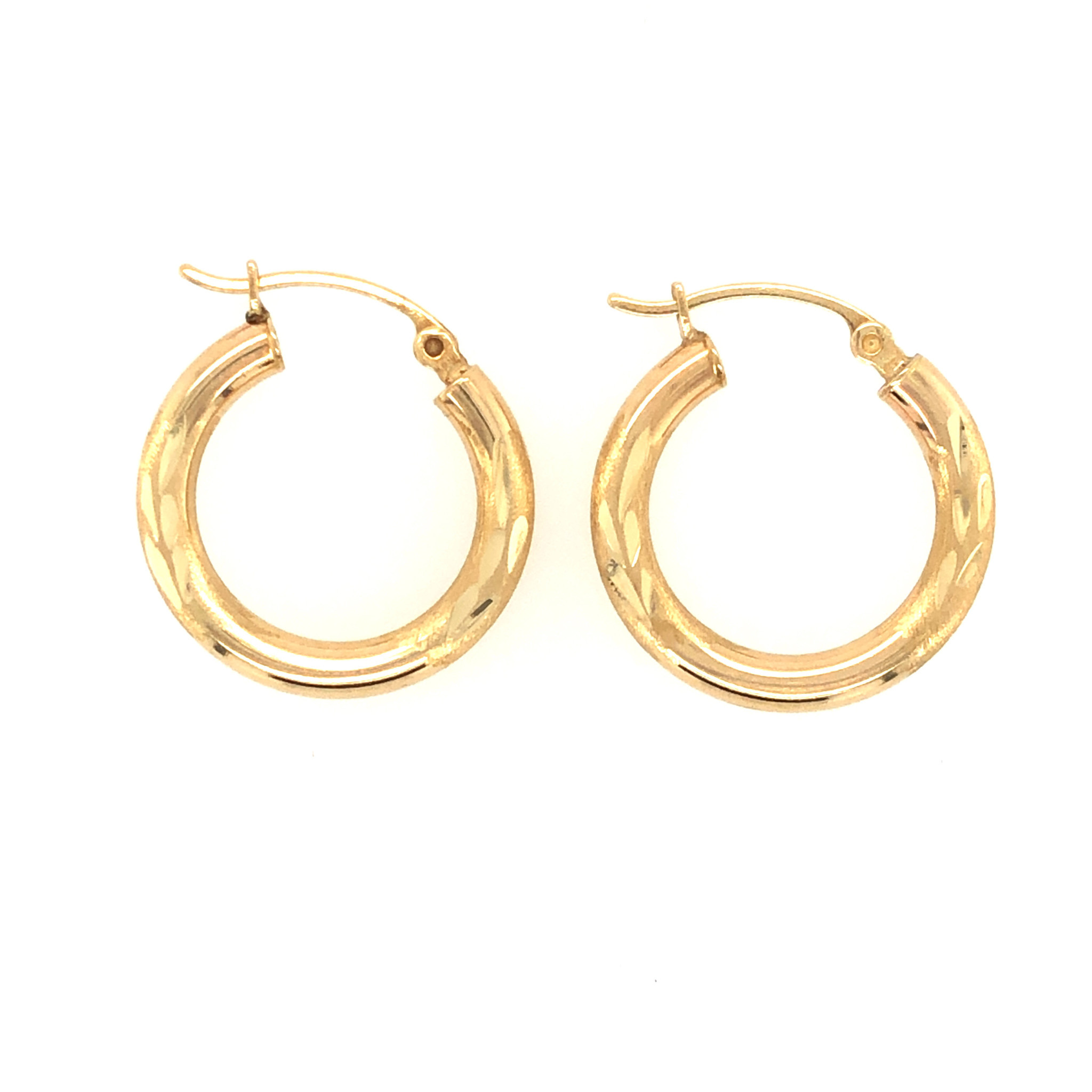 31722 14K YELLOW GOLD DIAMOND CUT AND MATTE DESIGN HOOPS .75''