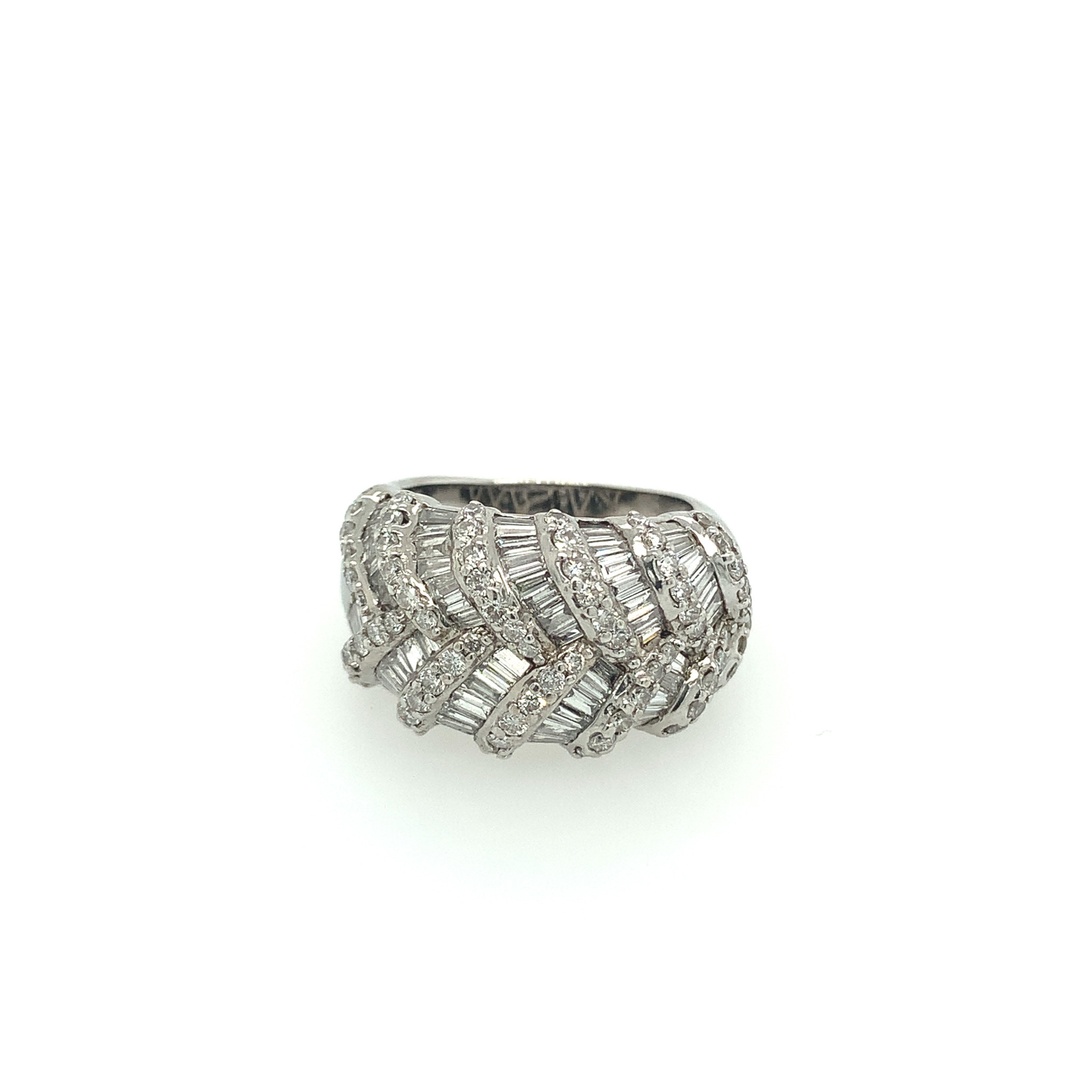 40057 18K WHITE GOLD 2.75 CARAT BAGUETTE AND ROUND DIAMOND DOMB RING