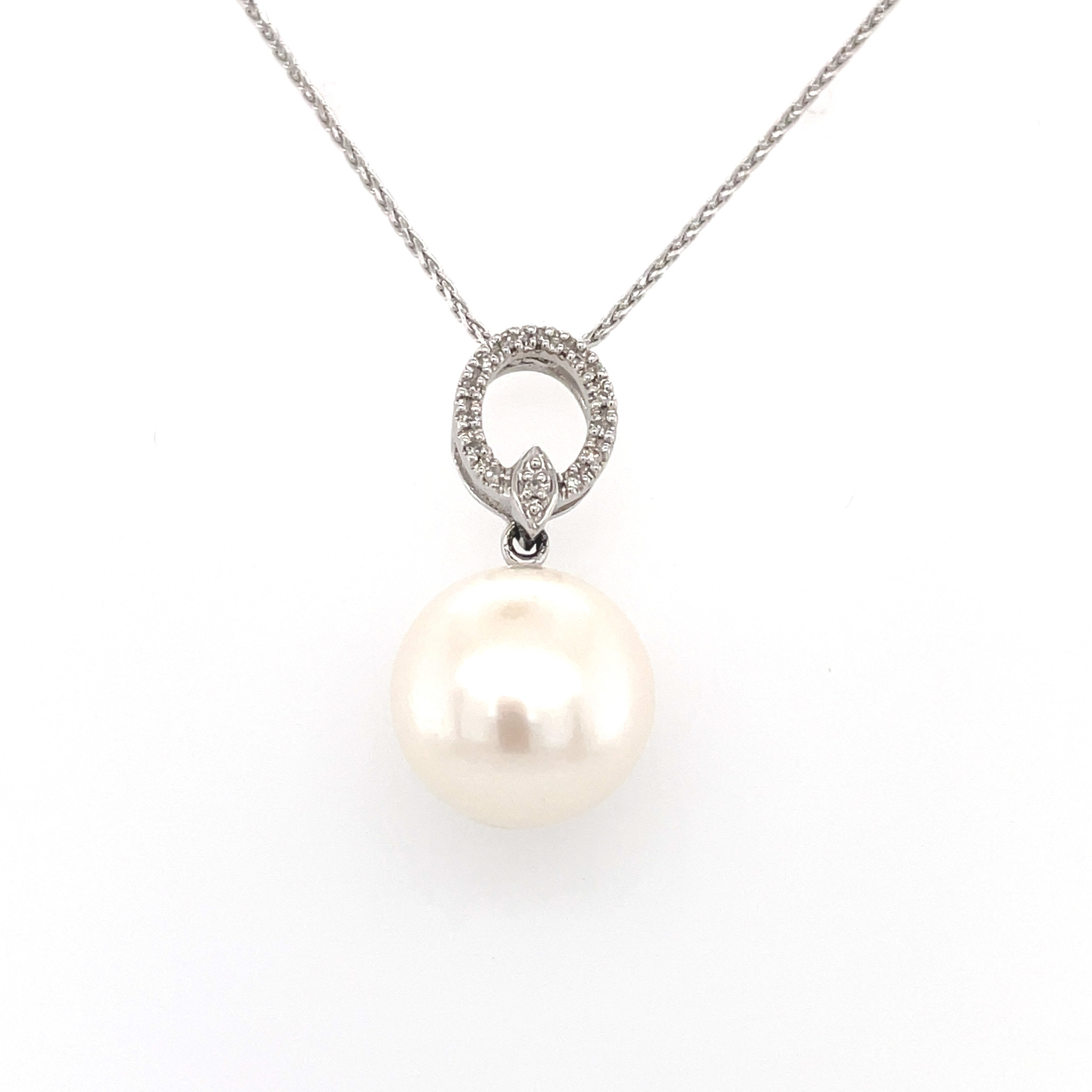 60128 14K WHITE GOLD FRESHWATER PEARL WITH OPEN .10TCW DIAMOND CIRCLE BAIL PENDANT SET