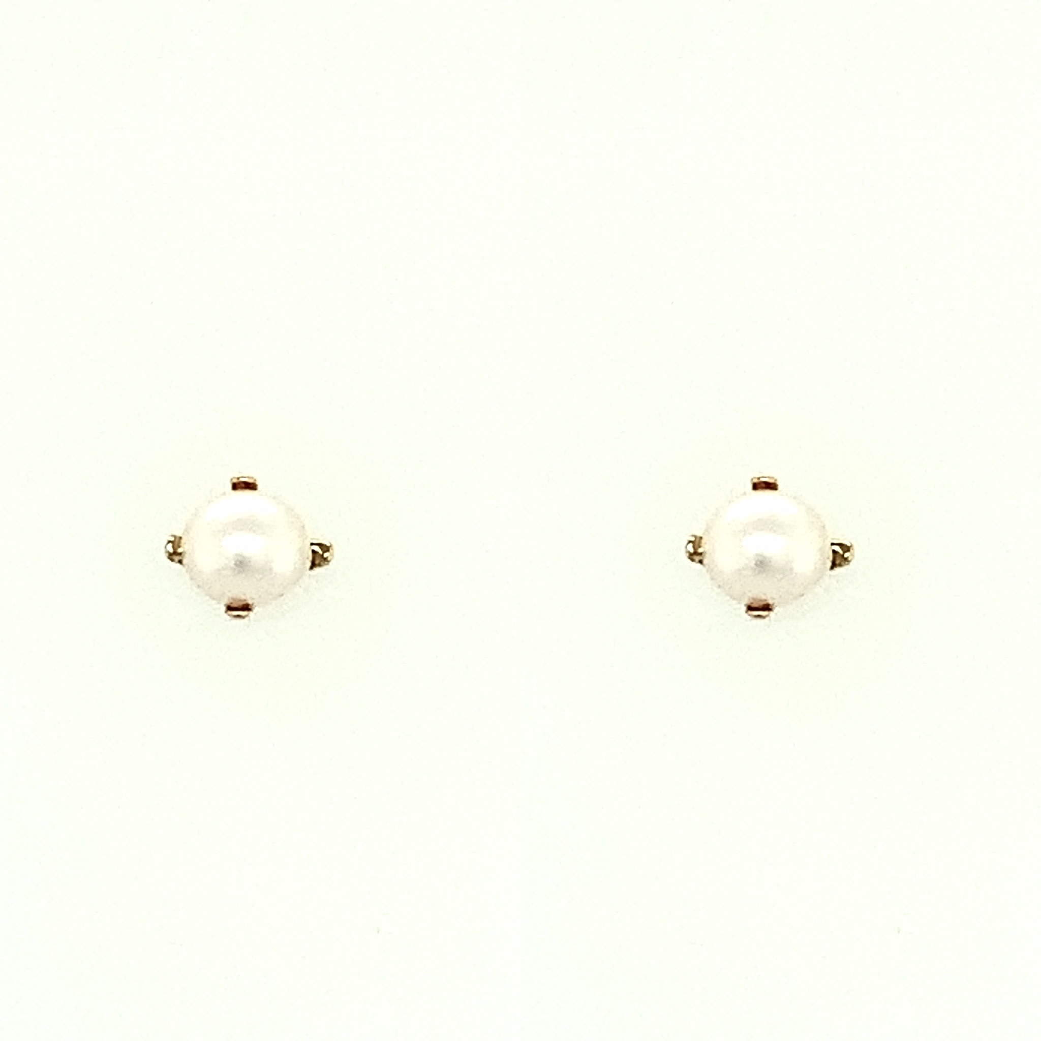 30521 18K YELLOW GOLD 3MM PEARL SCREW BACK STUDS