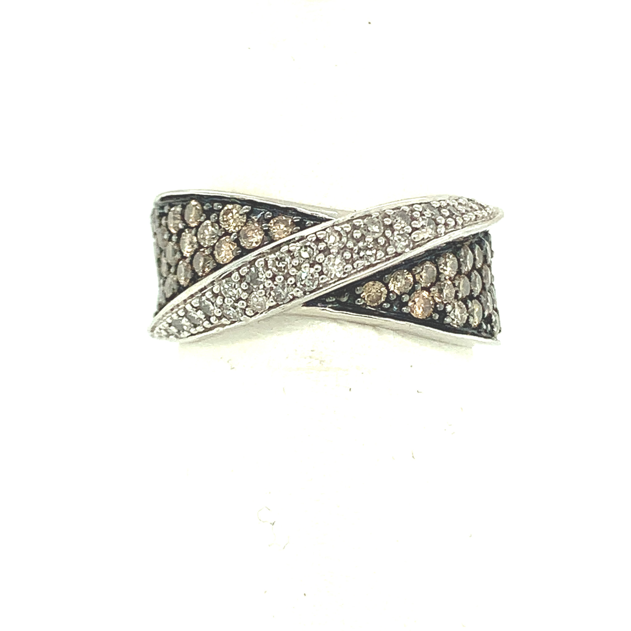 40679 14K WHITE GOLD 1.04 CT WHITE AND CHOCOLATE DIAMOND X DESIGN OVERLAP LADIES RING