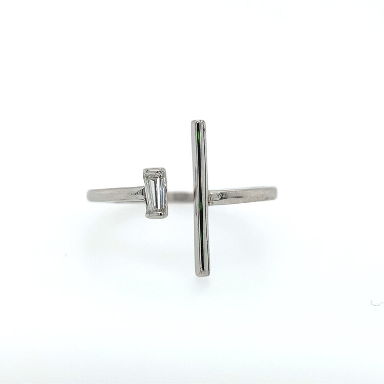 40179 14K WHITE GOLD OPEN DESIGN BAR AND TAPERED BAGUETTE 0.06TCW DIAMOND RING