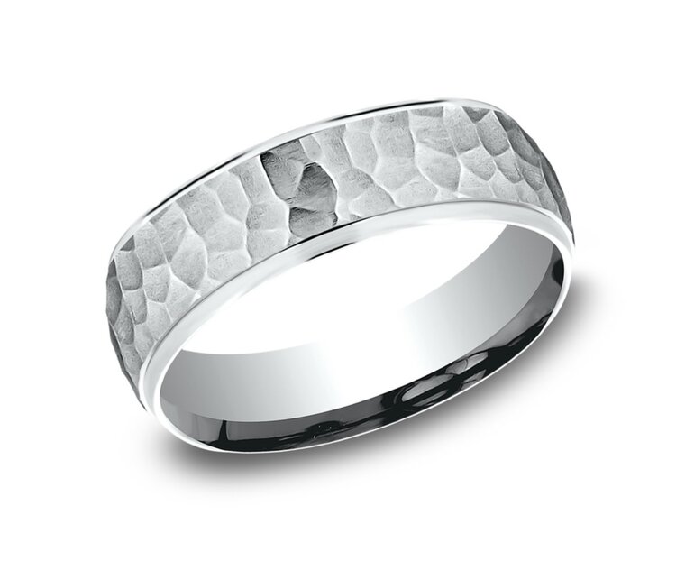 475204 BENCHMARK TITANIUM 7MM HAMMERED DESIGN FINISH SIZE 10 MENS RING