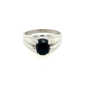 45047 14K WHITE GOLD .02TCW BLACK ONYX CENTER STONE WITH DIAMOND ON EACH SIDE MENS RING