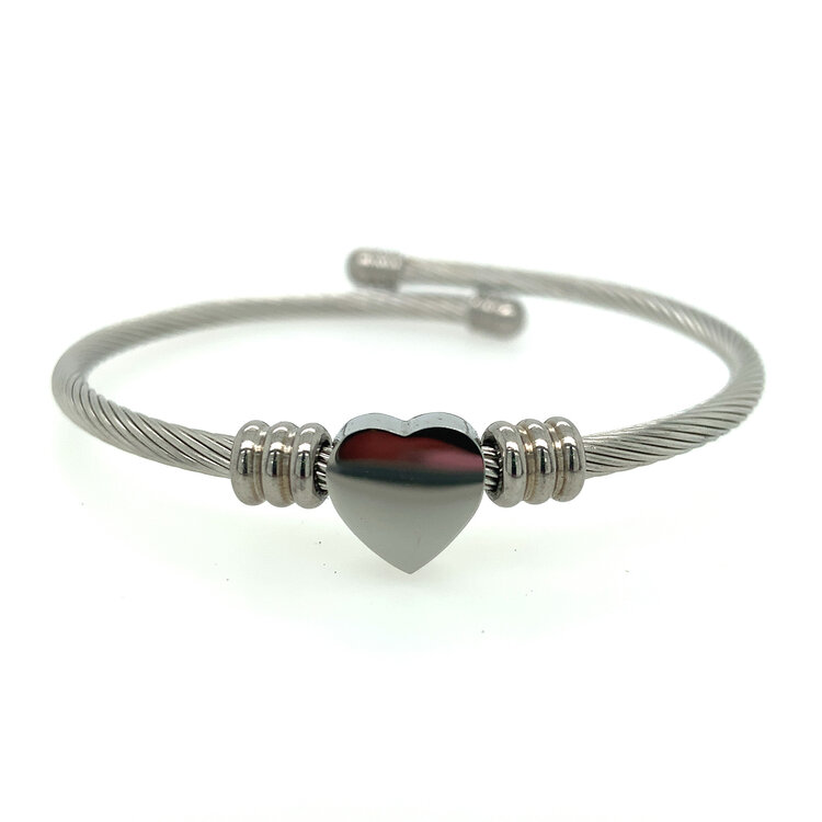 90039 STAINLESS STEEL HEART WIRE BANGLE BRACELET