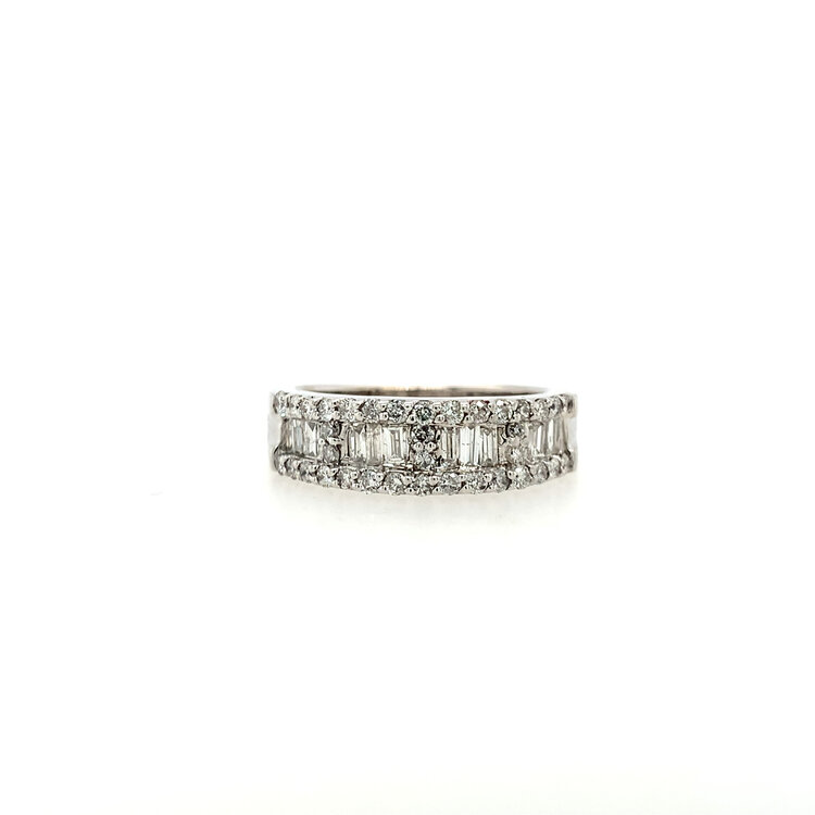 40334 14K WHITE GOLD .75TCW BAGUETTE CENTER ROUND DIAMOND EDGES RING