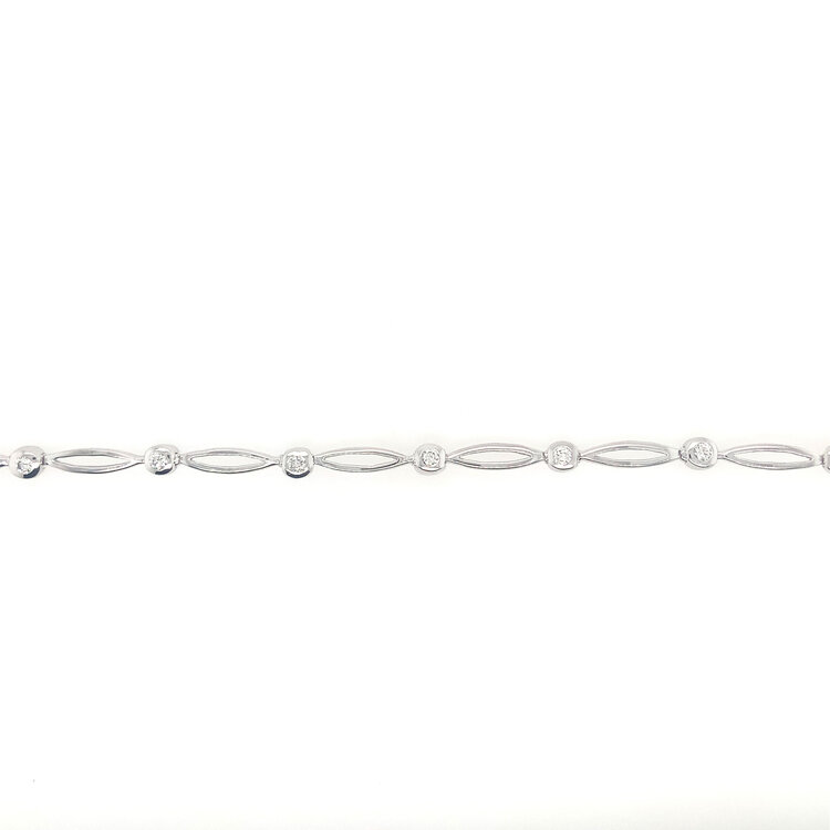 20269 14K WHITE GOLD .55CT DIAMOND BEZEL OPEN MARQUISE LINK BRACELET