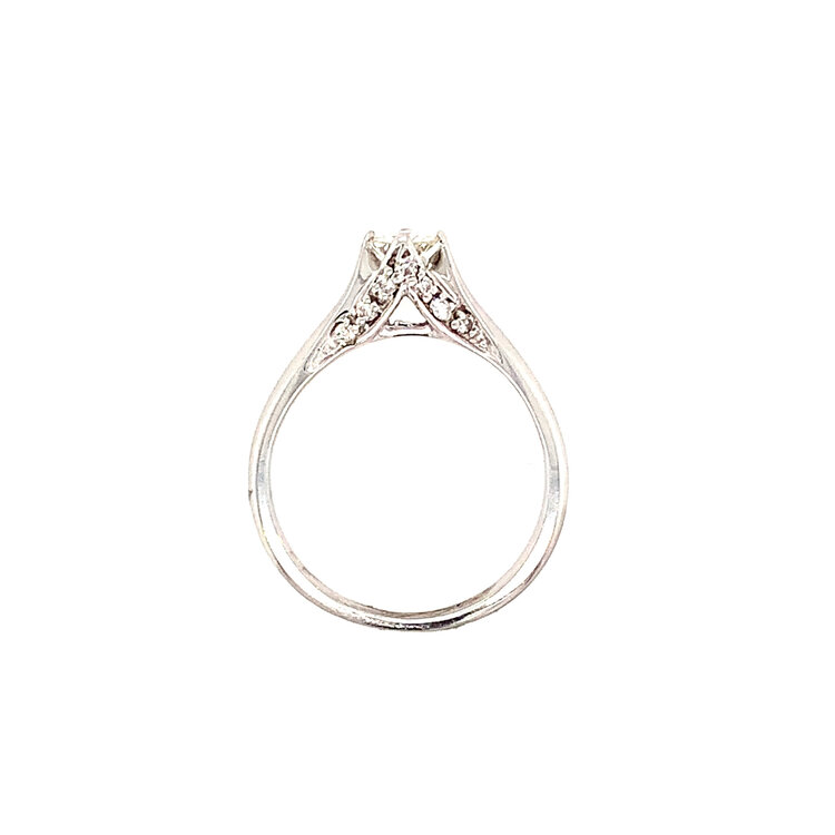 475703 18K WHITE GOLD .30 CT G VS1 ROUND CENTER  ENGAGEMENT RING