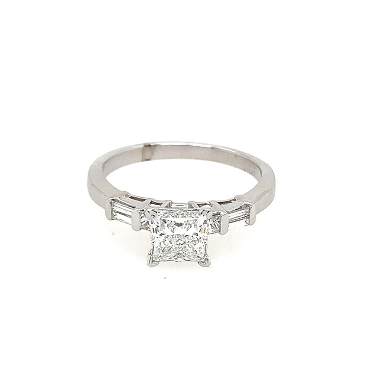 475396 PLATINUM 1.16CT (D/VS1) PRINCESS CUT LAB GROWN DIAMOND WITH BAGUETTE SETTING ENGAGEMENT RING