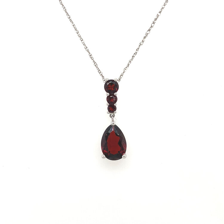 70569 14K WHITE GOLD PEAR SHAPE GARNET PENDANT SET