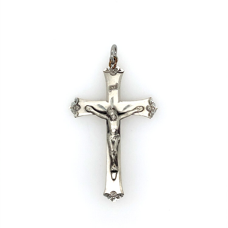 80186 STERLING SILVER SATIN FINISH CENTER DIAMOND CUT FLOWER EDGES CRUCIFIX 2''